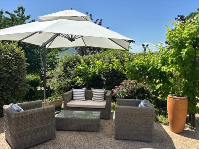 Hotel des Vignes - Julienas Hotel in Auvergne-Rhône-Alpes