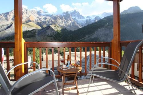 Panoramic Village - Locations vue Glaciers - Chez Philippe Hotel in La Grave