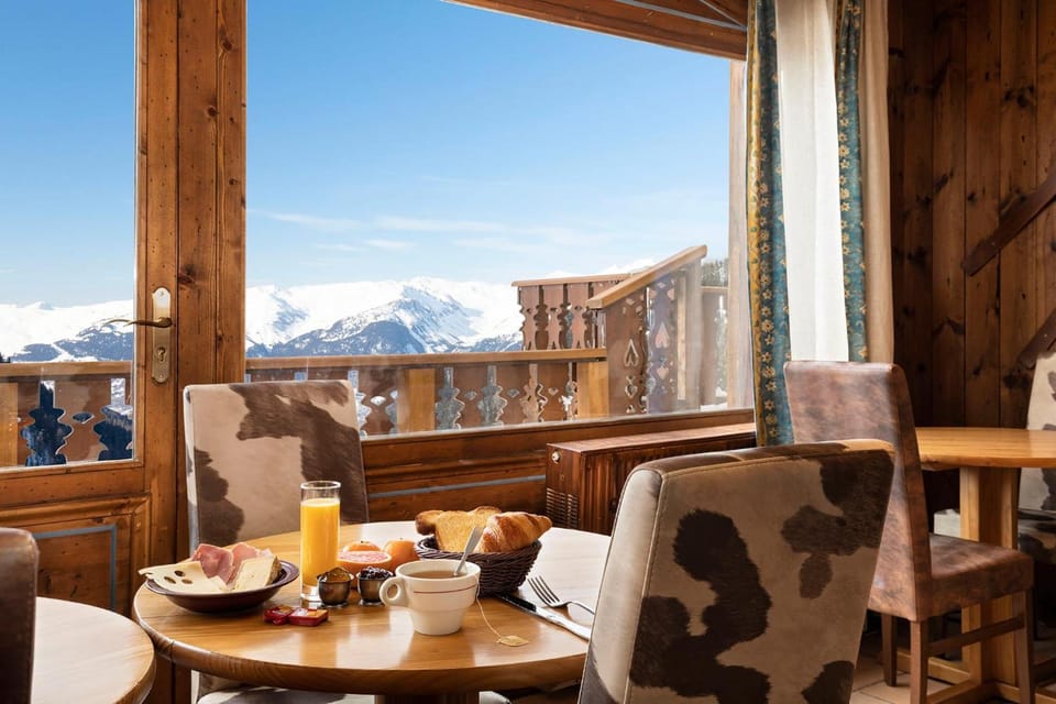 Hotel Les Balcons Village Hotel in Mâcot-la-Plagne