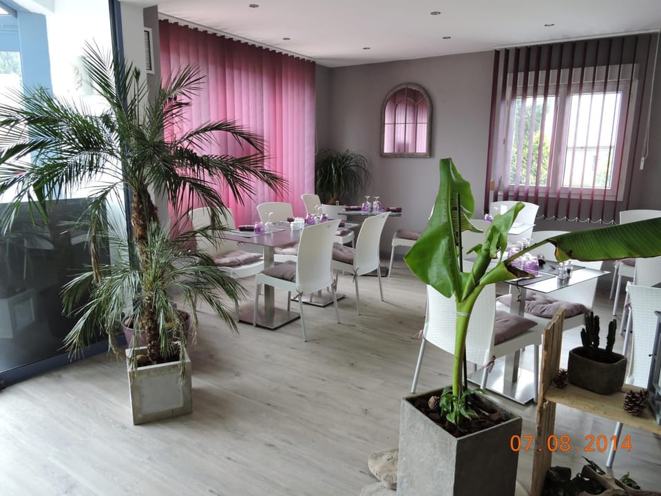 Hotel le Foron Hotel in Haute-Savoie