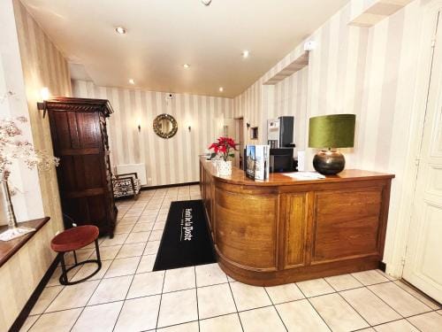 Hotel De La Poste Hotel in Langres