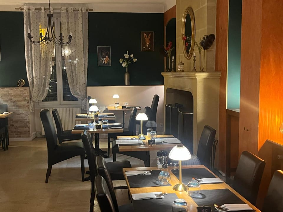 Logis Hotel Le Cygne Hotel in Le Bugue