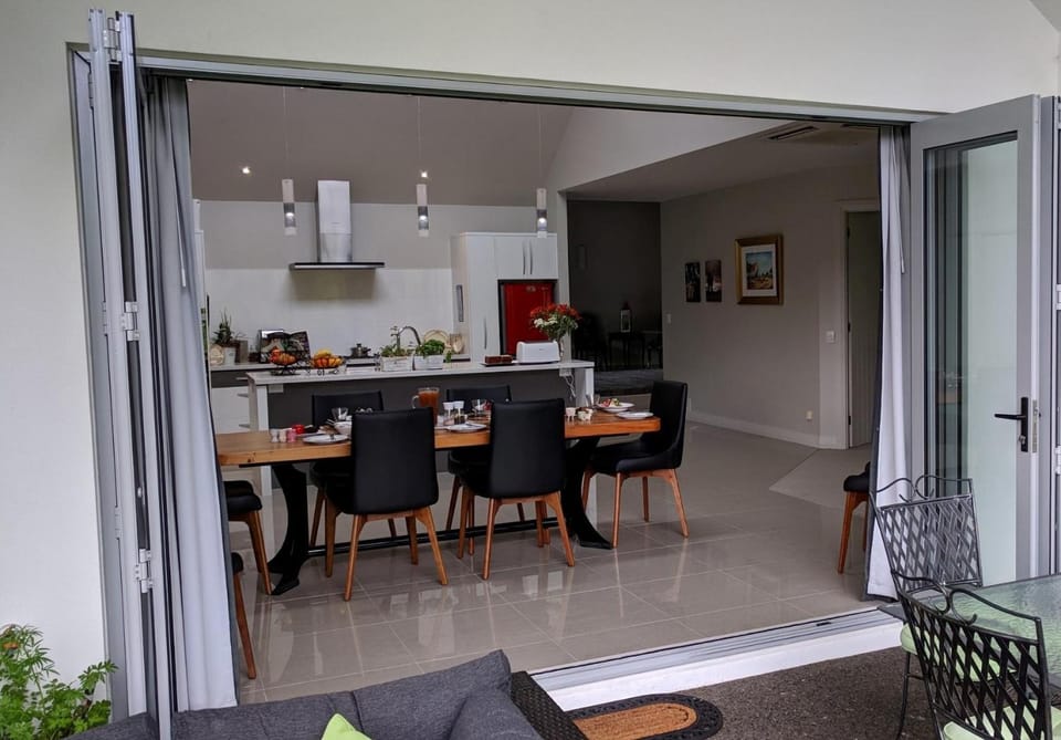 Karapiro Willows Luxury B & B Hotel in Cambridge