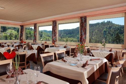 Logis De La Grande Cascade Hotel in Vosges