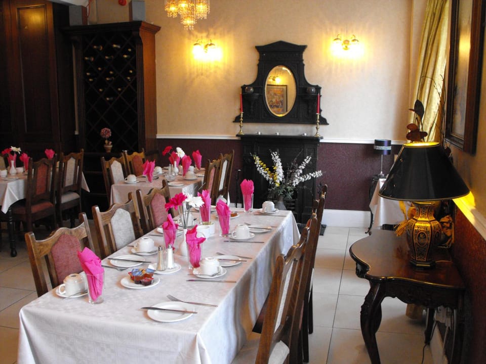 Myles Creek Hotel in County Clare