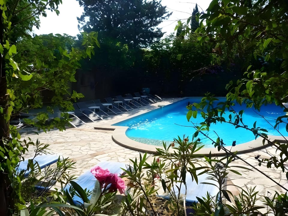 Hotel Ermitage Hotel in Villeneuve-lès-Avignon