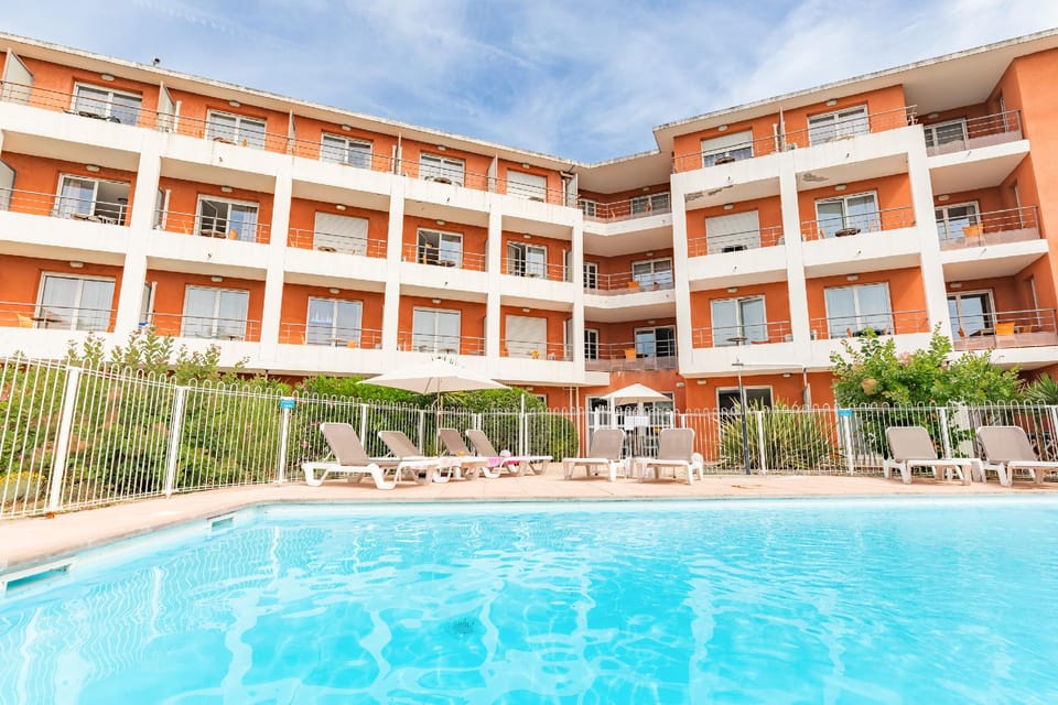 Appart'City Classic Aix-En-Provence - La Duranne Apartment hotel in Aix-en-Provence