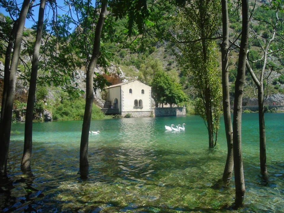 HOTEL HOLIDAYS a Barrea - Natura, Relax e Benessere nel Parco d'Abruzzo Hotel in Molise, Italy
