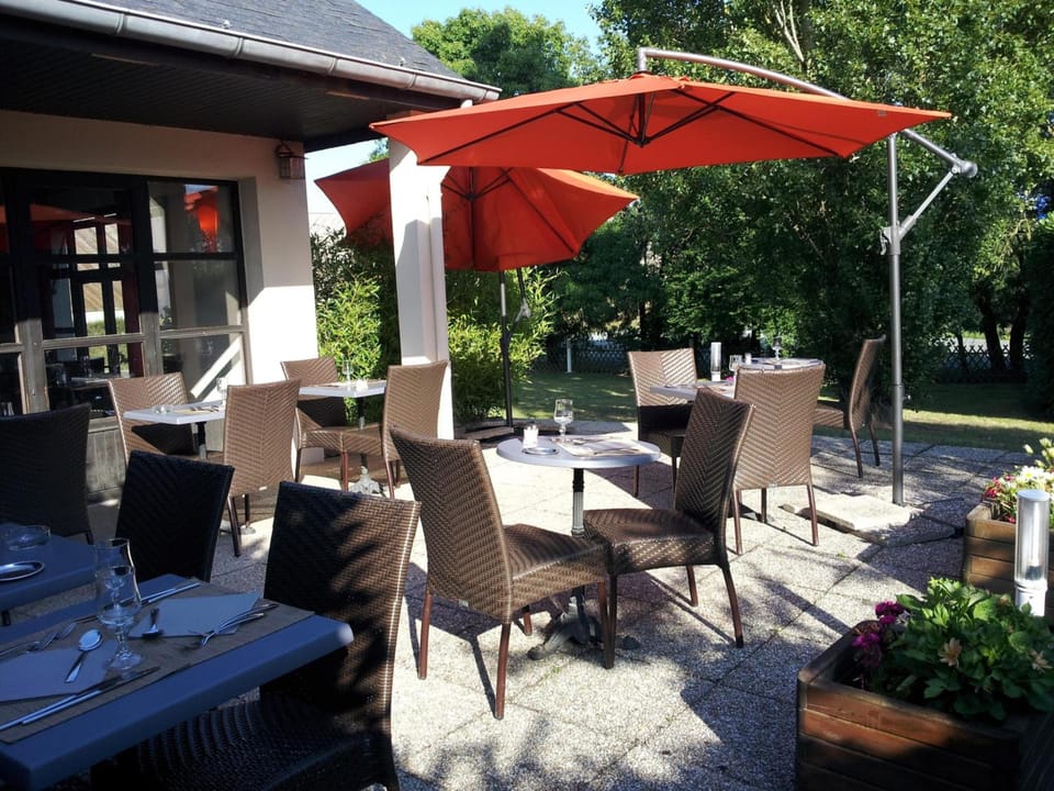 Kyriad Angers Sud - Les Ponts de Ce Hotel in Angers