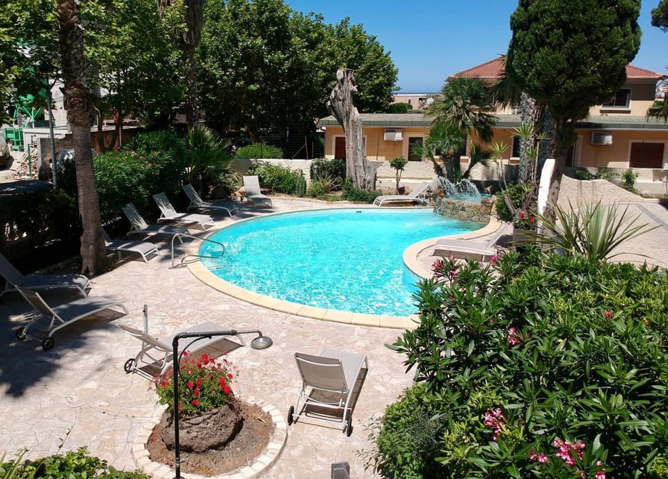 Splendid Hotel Hotel in L'Île-Rousse