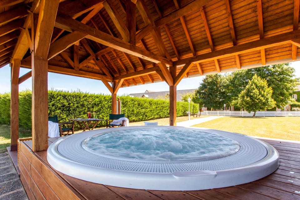 Logis Le Fleuray Hotel in Centre-Val de Loire