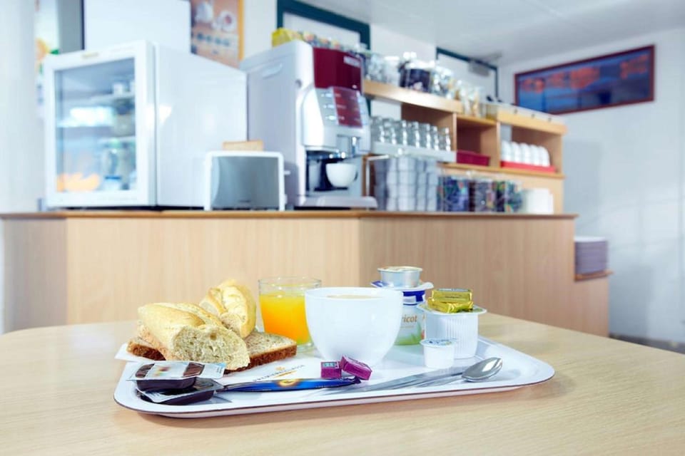 Premiere Classe Dunkerque Sud - Loon Plage Hotel in Hauts-de-France