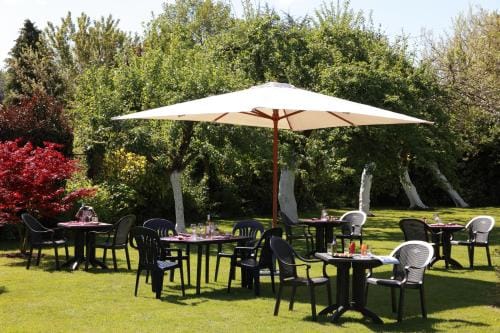 Logis - Hotel & restaurant Les Trois Fontaines Hotel in Hauts-de-France