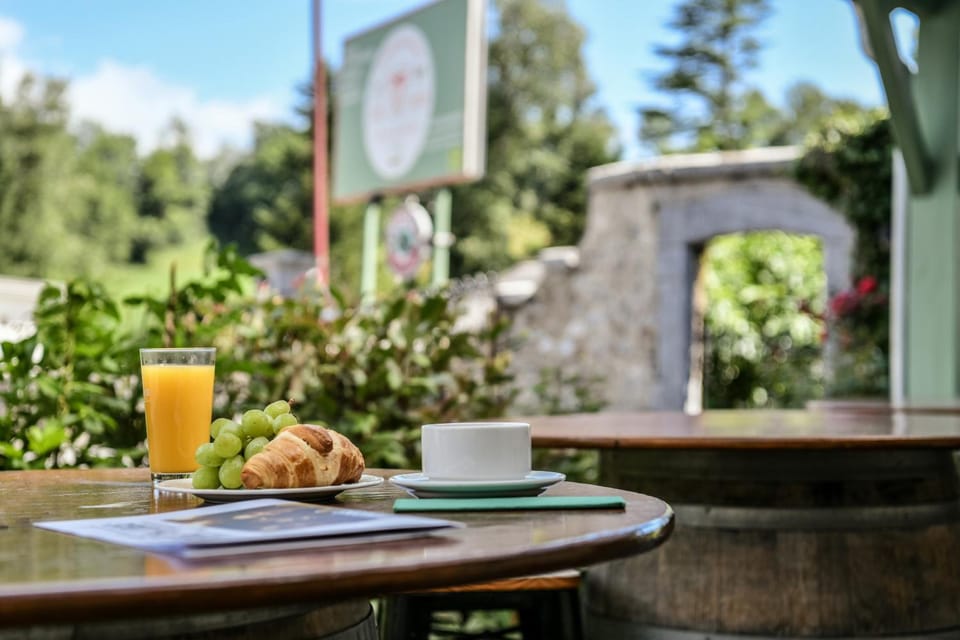 Logis l'Auberge de l'Etable Hotel in French Basque Country