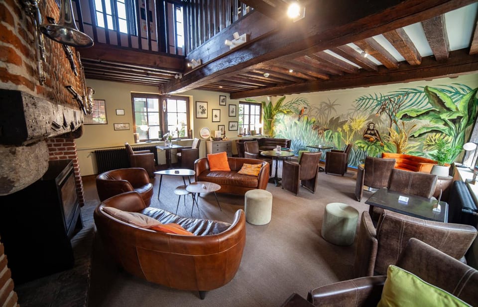 Logis Hotel & Restaurant - Les Hauts de Montreuil Hotel in Hauts-de-France