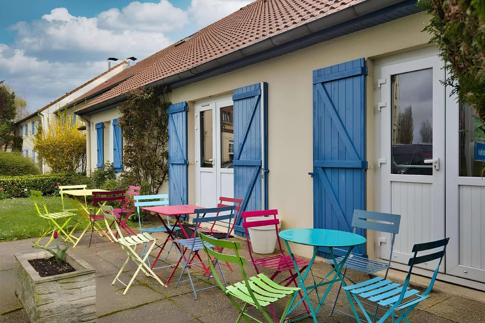 Sure Hotel by Best Western Plaisir Hotel in Île-de-France