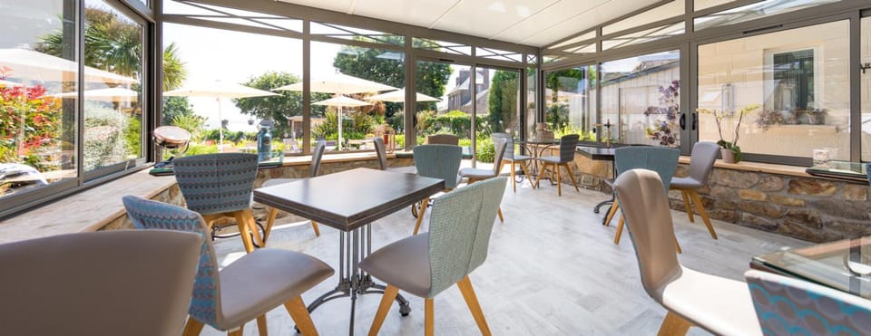 Hotel Les Agapanthes-Logis Hotel Hotel in Paimpol