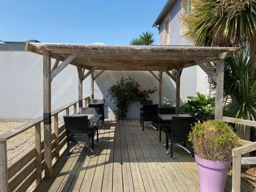 Hotel Restaurant Le Phare Hotel in Perros-Guirec