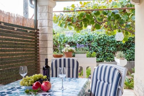 Apartments and rooms with parking space Marina, Trogir - 5953 Hotel in Šibenik-Knin County, Croatia