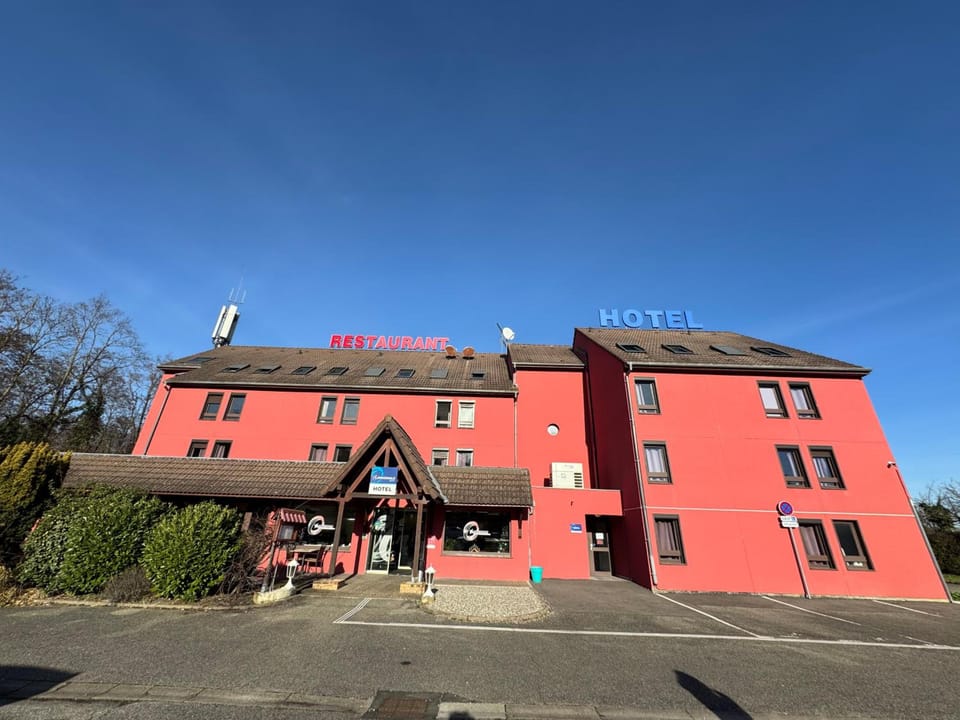 Hotel restaurant Relais de Rixheim Ile Napoleon Mulhouse Hotel in Grand Est