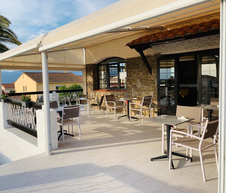 Hotel Le Belvedere Hotel in Saint-Cyprien