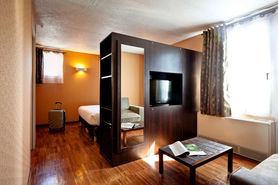 Suite room