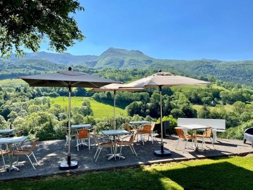 Hotel des Chazes Hotel in Auvergne-Rhône-Alpes