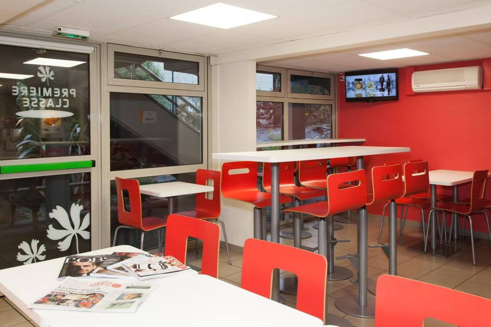 Bar/lounge