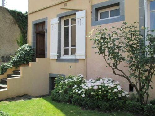 Propriete Charbaymond Hotel in Clermont-Ferrand