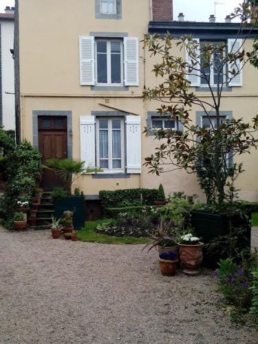 Propriete Charbaymond Hotel in Clermont-Ferrand