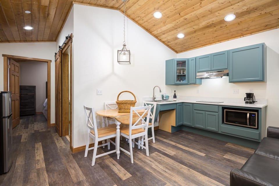 Woodland Inns Lodge in Forks