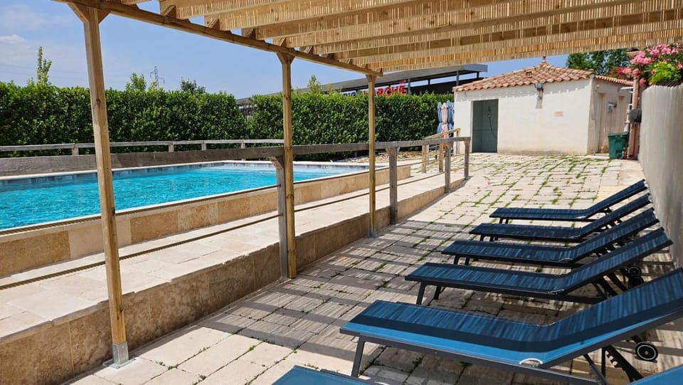 Hotel Residence de la Transhumance Apartment hotel in Arles