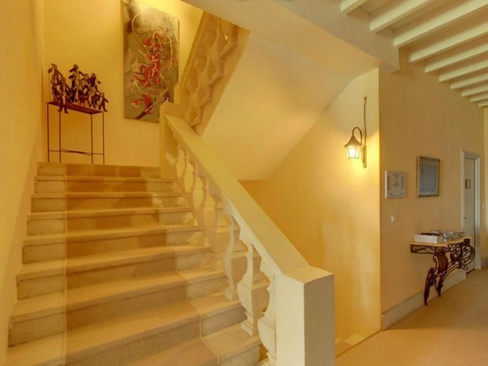 Le Manoir Saint Jean Hotel in Occitanie