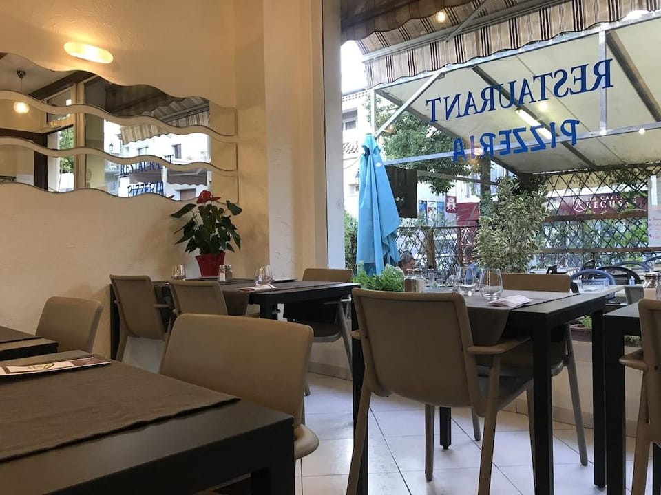 Le Chemin Neuf Hotel in Gréoux-les-Bains