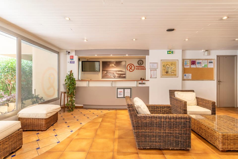 Residence Pierre & Vacances La Promenade des Bains Hotel in Saint-Raphael