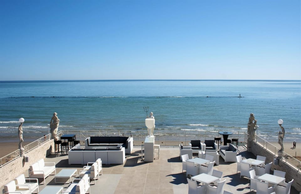 GFH - Hotel Sole Resort & Spa Hotel in Marotta