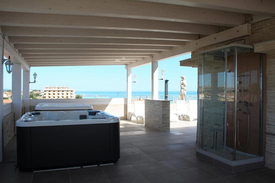 GFH - Hotel Sole Resort & Spa Hotel in Marotta