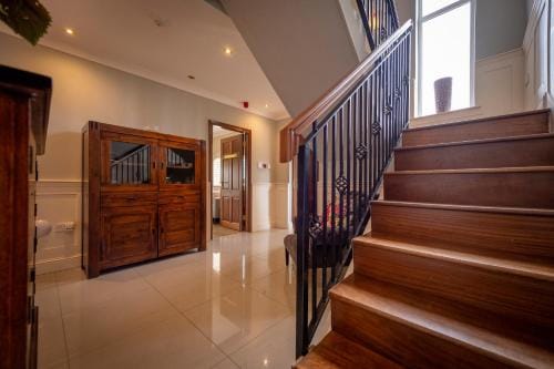 Bunratty Meadows Bed & Breakfast Hotel in County Limerick