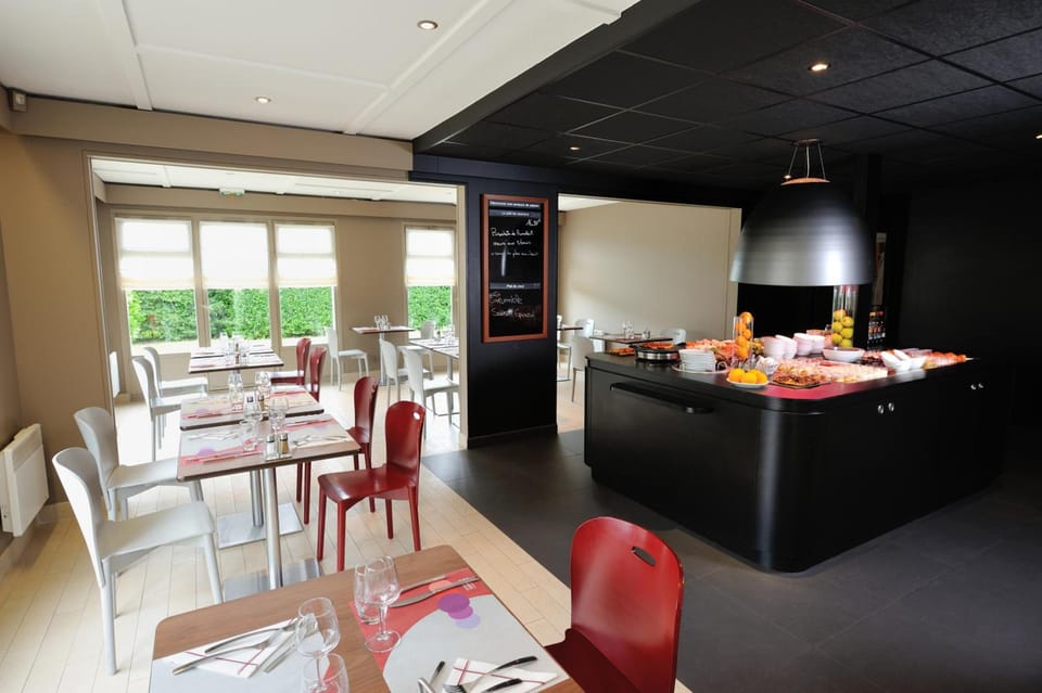 Campanile Reims Est - Taissy Hotel in Reims