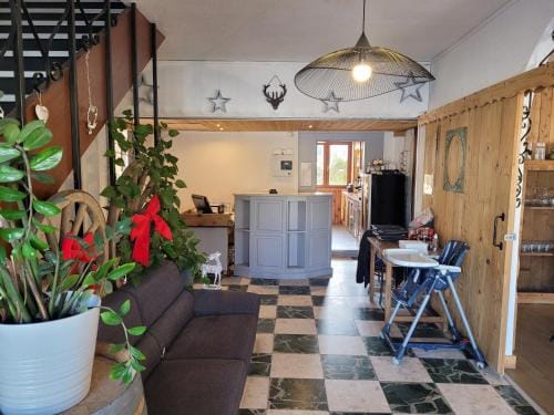 Les Jolis Coeurs Hotel in Vosges