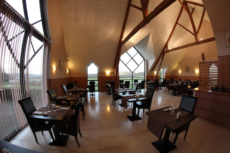 Auberge De Bourgogne Hotel in Bourgogne-Franche-Comté