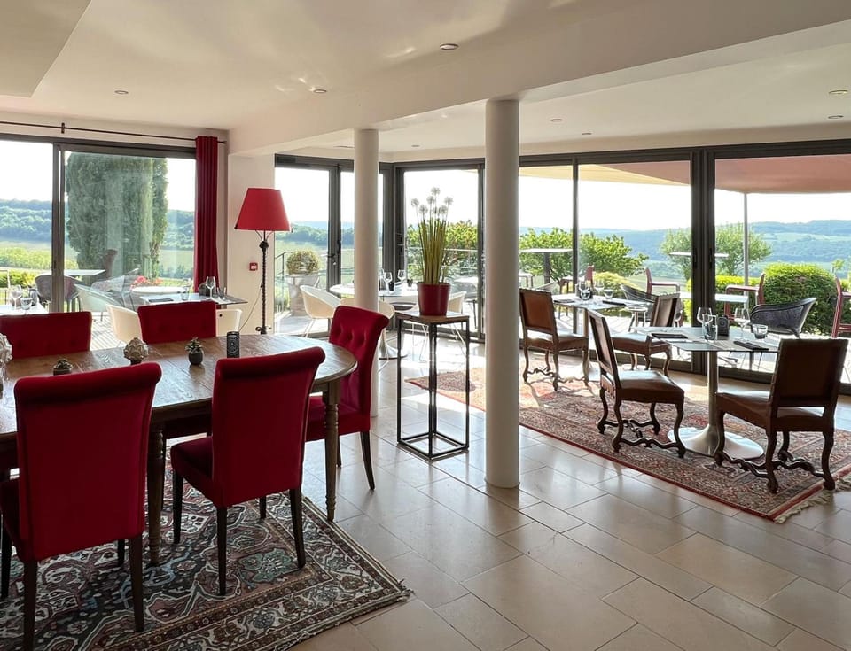 Hotel Restaurant La Montagne De Brancion Hotel in Bourgogne-Franche-Comté