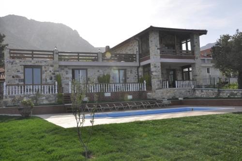 Tas Avlu Butik Otel Hotel in İzmir Province