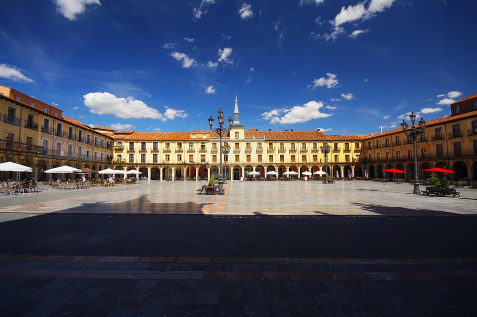 Quartier Leon Hostel Jabalquinto Hostel in León