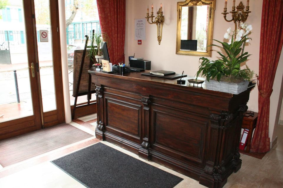 Hotel Saint Alban Hotel in Saint-Maur-des-Fossés