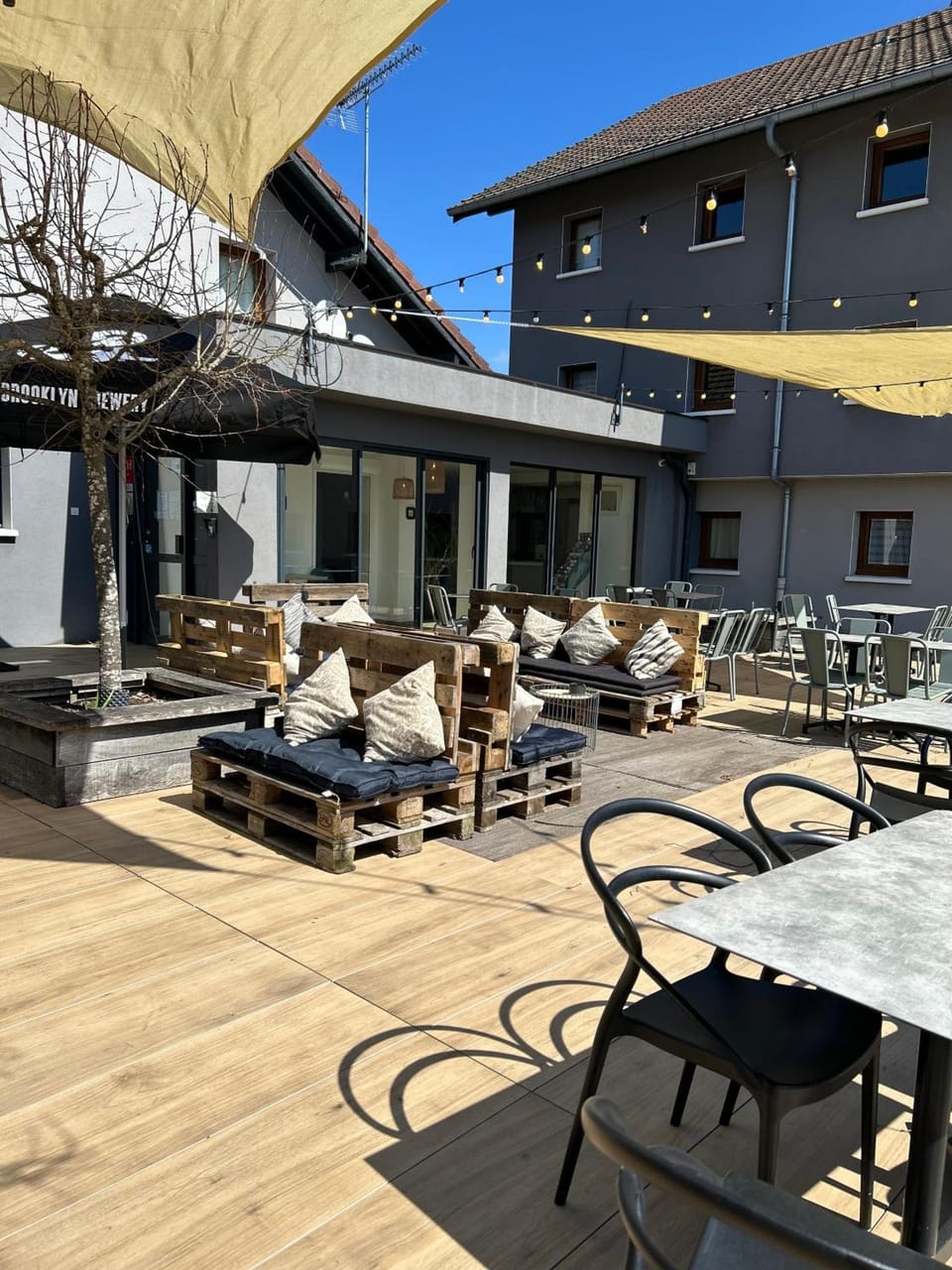 Beaujour & Bonsoir - Hotel Hotel in Haute-Savoie