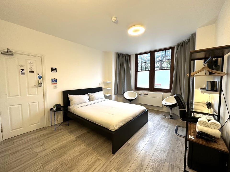 Sleeplicity London Heathrow Hotel in London Borough of Hounslow