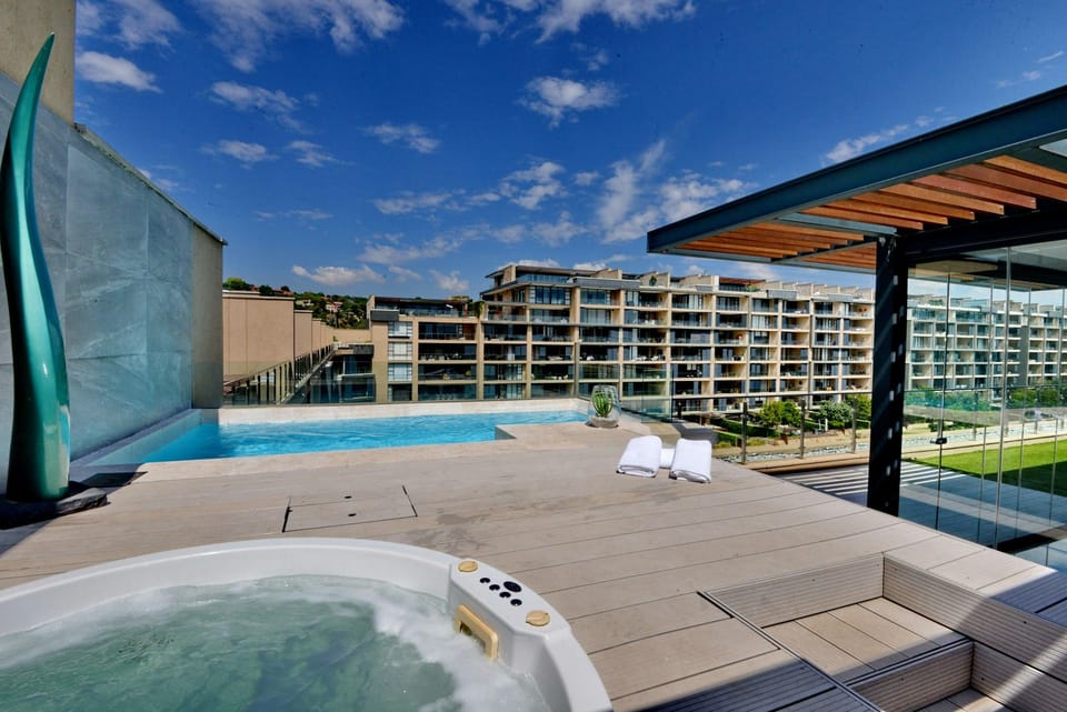 The Houghton Skyline Hotel in Johannesburg