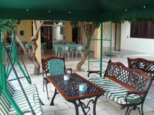Apartments and rooms by the sea Pag - 11487 Hotel in Zadar County