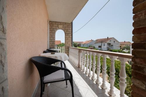 Apartments and rooms with parking space Biograd na Moru, Biograd - 4305 Hotel in Biograd na Moru